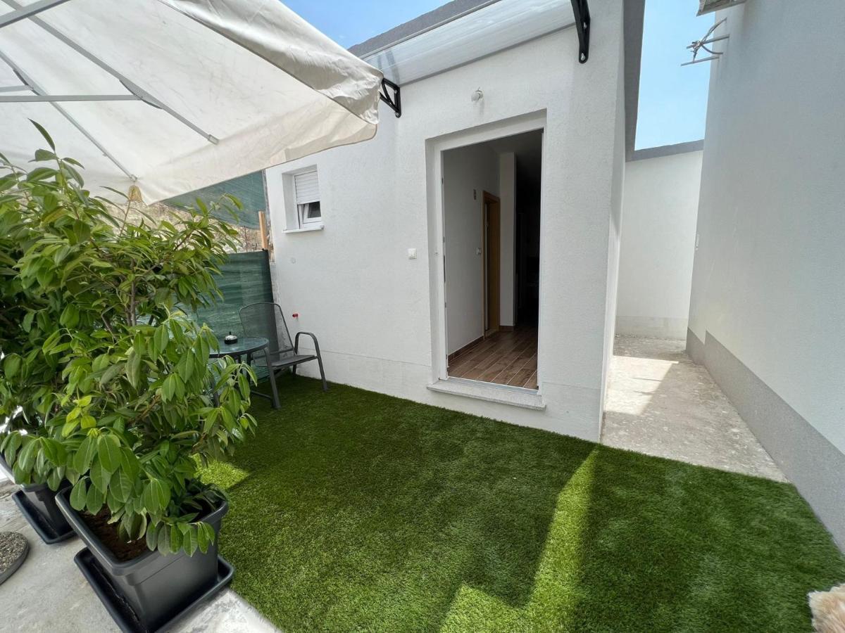 Apartmán Apartman Solin 2, Parking Exteriér fotografie